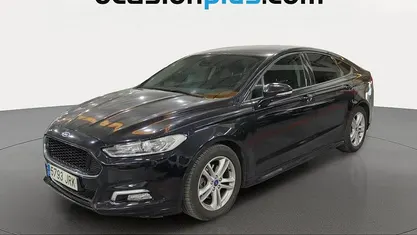 Usado Ford Mondeo Trend 120 CV (88 kW) 2016 Berlina