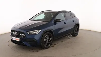 Usado Mercedes GLA250 AMG line 218 CV (160 kW) 2020 Azul SUV