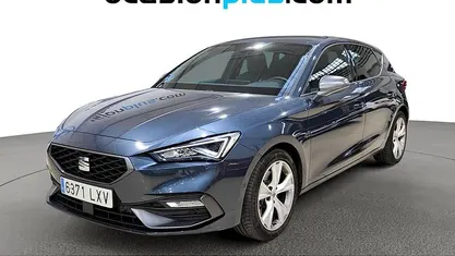 Usado Seat Leon FR 150 CV (110 kW) 2022 Gris Utilitario
