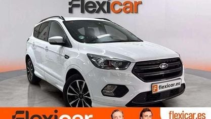 Usado Ford Kuga ST-Line 120 CV (88 kW) 2019 Blanco SUV