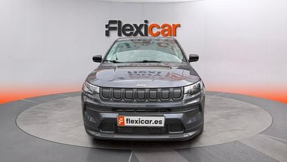Begagnad Jeep Compass Longitude 131 HK (96 kW) 2022 Grå SUV