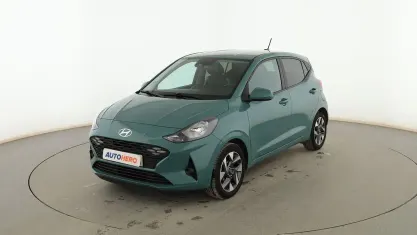 Usado Hyundai i10 67 CV (49 kW) 2024 Verde Utilitario