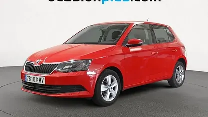Rojo Usado 2018 Skoda Fabia Utilitario | 10.773 € (Buen precio)