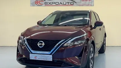 Usado Nissan Qashqai N-Connecta 158 CV (116 kW) 2022 Rojo SUV