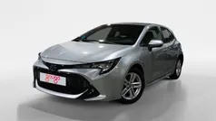 Gris / plata Usado 2023 Toyota Corolla Active Berlina | 23.900 € (Precio justo)