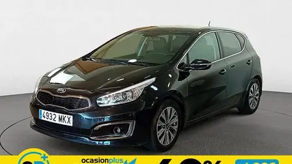 Usado Kia Ceed GT GT-Line 136 CV (100 kW) 2015 Negro Utilitario