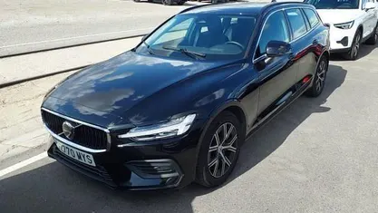 Usado 2025 Volvo V60 Core Familiar | 34.900 € (Super precio)