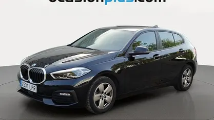 Usado BMW 118 150 CV (110 kW) 2021 Negro Utilitario