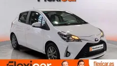 Blanco Usado 2019 Toyota Yaris Active Utilitario | 11.490 € (Precio justo)