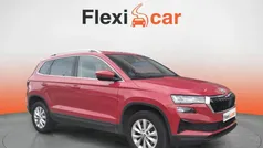 Rojo Usado 2023 Skoda Karoq Ambition SUV | 19.990 € (Buen precio)