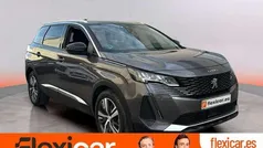Verde Usado 2022 Peugeot 5008 Allure Monovolumen | 17.990 € (Buen precio)