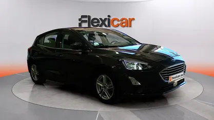 Usado Ford Focus Trend+ 120 CV (88 kW) 2020 Gris Berlina