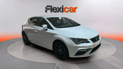 Usado Seat Leon ST FR 150 CV (110 kW) 2020 Blanco Familiar