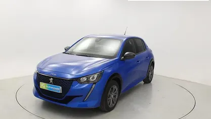 Azul Usado 2023 Peugeot 208 Allure Utilitario | 19.500 € (Precio justo)