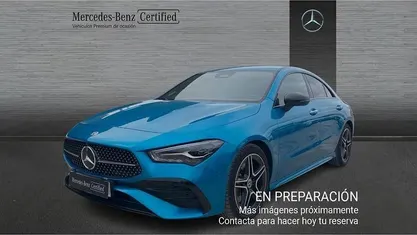 Azul híper (metalizado) Usado 2025 Mercedes CLA220 AMG line Berlina | 42.990 € (Precio justo)