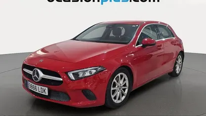 Usado Mercedes A150 150 CV (110 kW) 2019 Rojo Utilitario