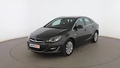 Gris Usado 2014 Opel Astra Excellence Berlina | 10.899 € (Precio justo)