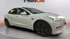 Blanco Usado 2021 Tesla Model 3 Standard Range Berlina | 23.890 € (Buen precio)