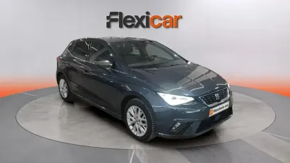 Usado Seat Ibiza Style 116 CV (85 kW) 2024 Azul Utilitario