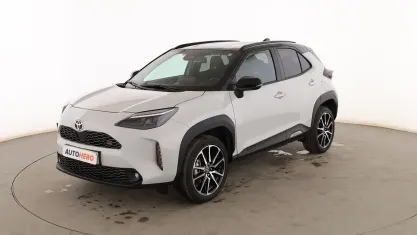Usado Toyota Yaris Cross Sport 131 CV (96 kW) 2024 Blanco SUV