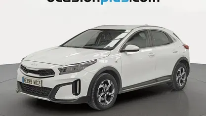 Usado Kia XCeed 136 HP (100 kW) 2022 SUV