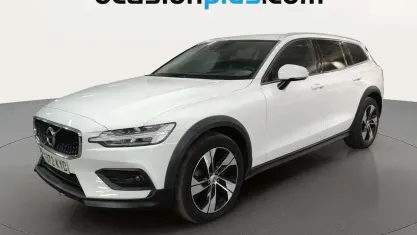 Usado Volvo V60 CC 190 CV (139 kW) 2019 Blanco Familiar