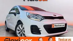 Usado 2016 Kia Rio Berlina | 9990 € (Precio justo)