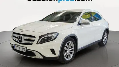 Usado Mercedes GLA200 Urban 136 CV (100 kW) 2016 Blanco SUV