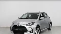 Gris / plata Usado 2024 Toyota Yaris Edition Berlina | 20.500 € (Precio justo)