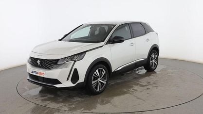 Begagnad Peugeot 3008 Allure 131 HK (96 kW) 2023 Vit SUV