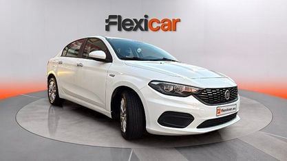 Begagnad Fiat Tipo Pop 95 HK (69 kW) 2019 Vit Sedan