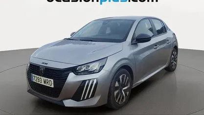 Usado Peugeot 208 Active 102 CV (75 kW) 2024 Gris Utilitario