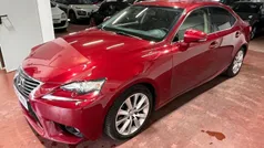 Rojo Usado 2014 Lexus IS300h Sport Line Berlina | 14.495 € (Precio justo)