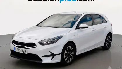Usado Kia Ceed 101 CV (74 kW) 2025 Blanco Utilitario