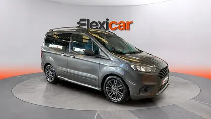 Usado Ford Tourneo Courier Sport 100 CV (73 kW) 2018 Gris Monovolumen