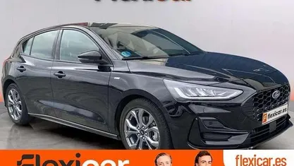 Usado Ford Focus ST-Line 125 CV (91 kW) 2023 Negro Berlina