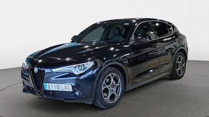 Usado Alfa Romeo Stelvio Sprint 160 CV (117 kW) 2022 Negro SUV