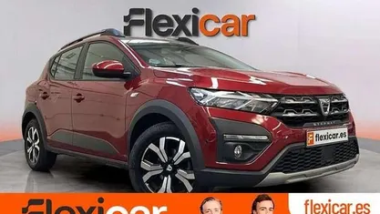 Usado Dacia Sandero Essentiel 101 CV (74 kW) 2021 Rojo Utilitario