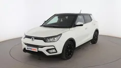 Blanco Usado 2019 Ssangyong Tivoli Limited SUV | 14.999 € (Precio justo)