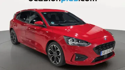 Usado Ford Focus ST-Line 125 CV (91 kW) 2019 Rojo Utilitario