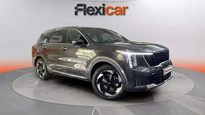 Usado Kia Sorento 232 CV (170 kW) 2024 Gris SUV