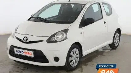 Usado Toyota Aygo City 68 CV (50 kW) 2014 Blanco Utilitario