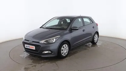 Gris Usado 2017 Hyundai i20 Utilitario | 11.199 € (Precio justo)
