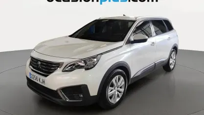 Usado Peugeot 5008 Active 120 CV (88 kW) 2018 Blanco SUV