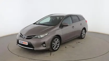Usado Toyota Auris Touring Sports Advance 136 CV (100 kW) 2014 Beige Familiar