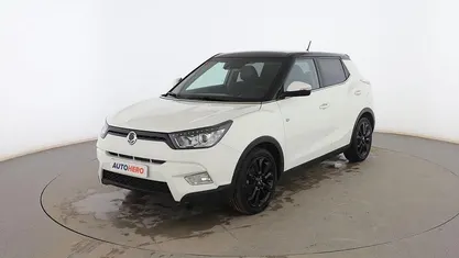 Usado Ssangyong (KGM) Tivoli Limited 115 CV (84 kW) 2017 SUV