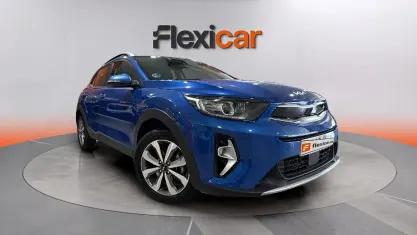 Usado Kia Stonic 101 CV (74 kW) 2024 Azul SUV