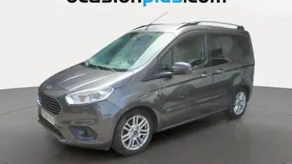 Usado Ford Tourneo Courier Titanium 102 CV (75 kW) 2019 Gris Monovolumen