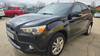 Usado Mitsubishi ASX Motion 150 CV (110 kW) 2011 Negro SUV