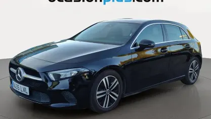 Usado Mercedes A200 163 CV (119 kW) 2021 Negro Utilitario